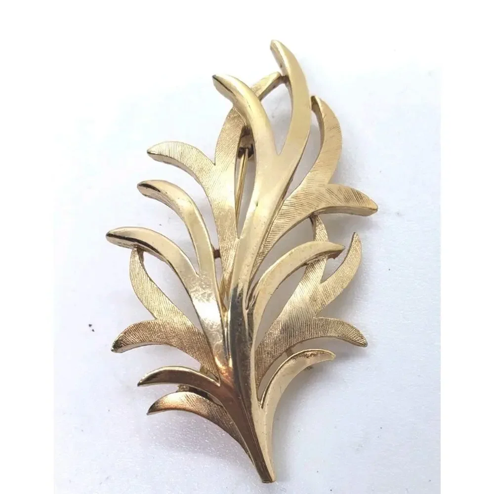 Vintage Trifari Brooch Gold Leaf shiny and matte textured mid century Signed